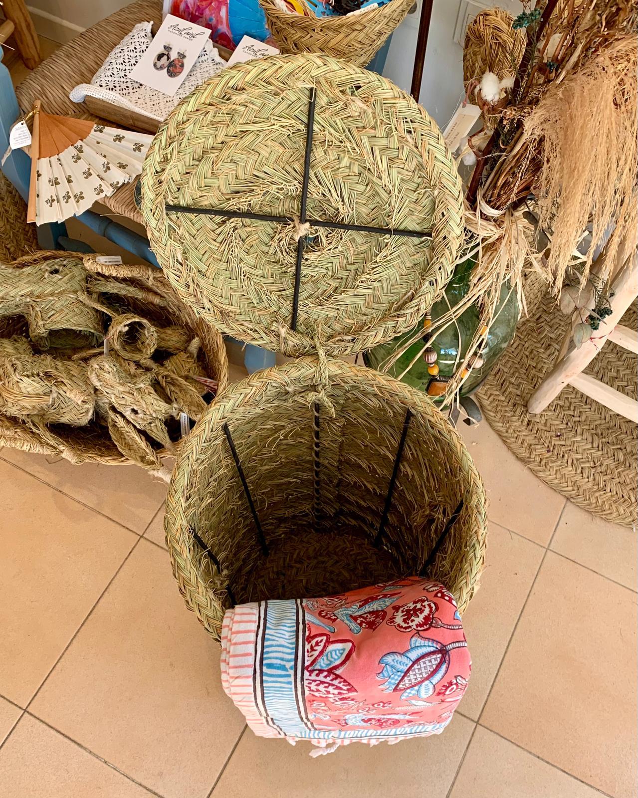 CESTA ROPA REDONDA CON TAPA ESPARTO 