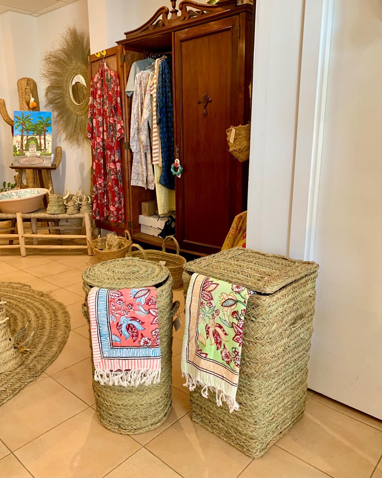 CESTA ROPA CUADRADO CON TAPA ESPARTO