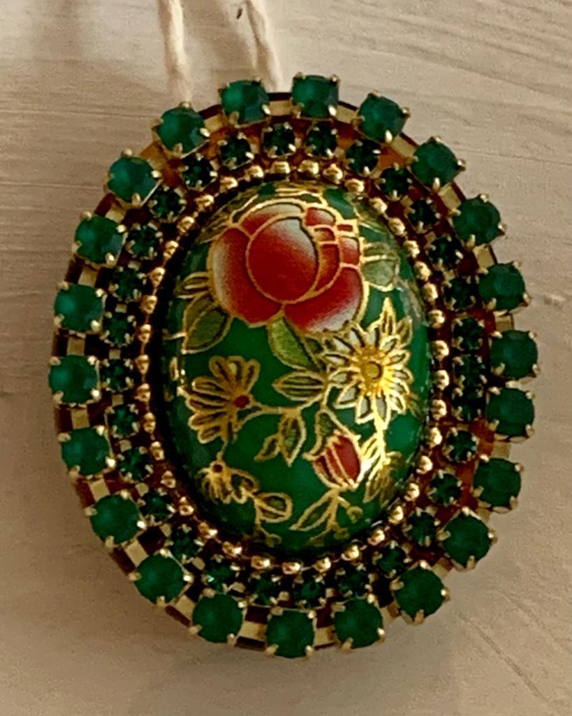 BROCHE OVALADO FLORAL  VERDE
