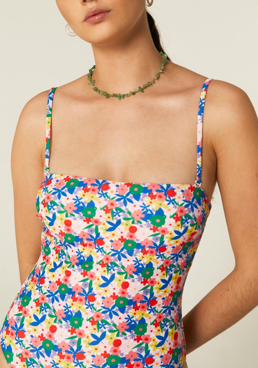 BAÑADOR FLORES MULTICOLOR DE COMPAÑIA FANTASTICA. Bañador con estampado floral multicolor