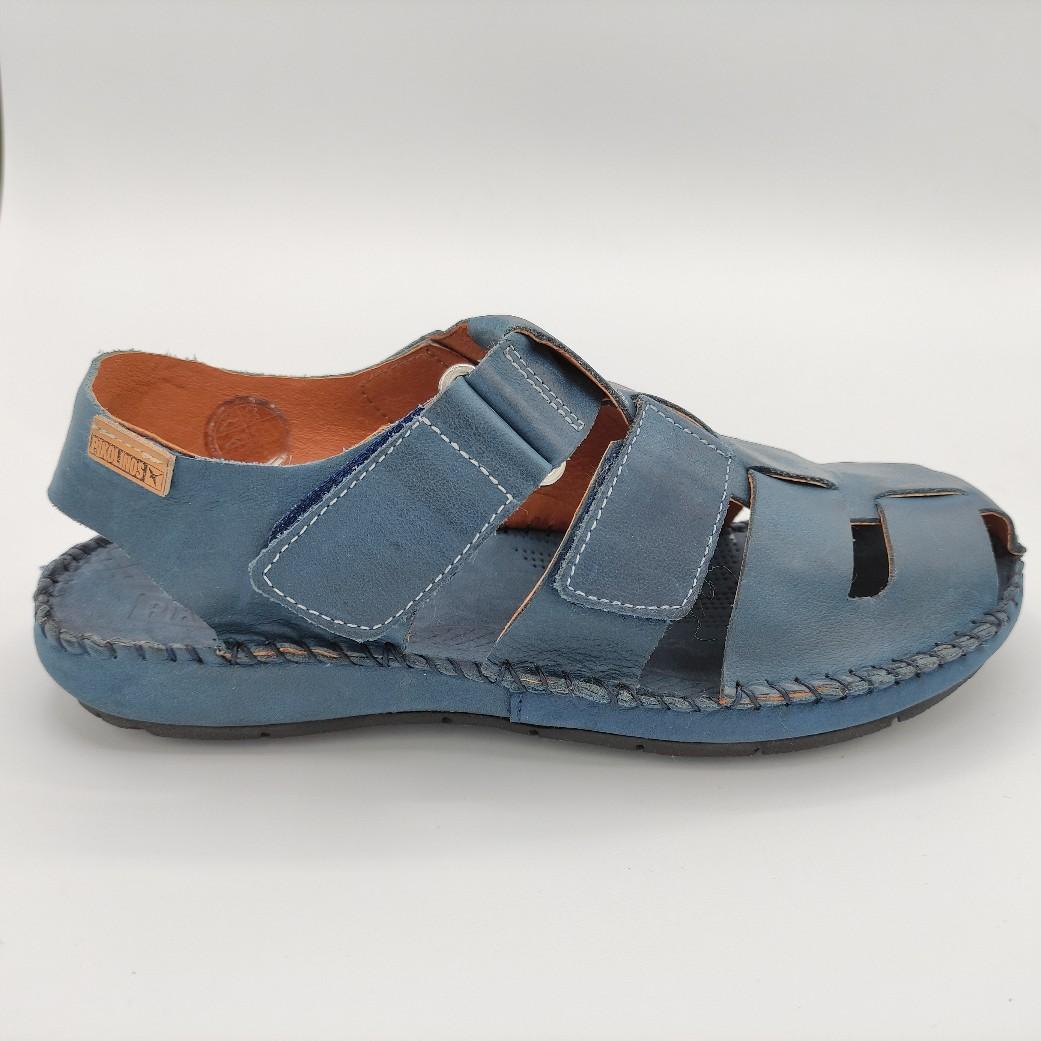 Sandalia azul de Pikolinos