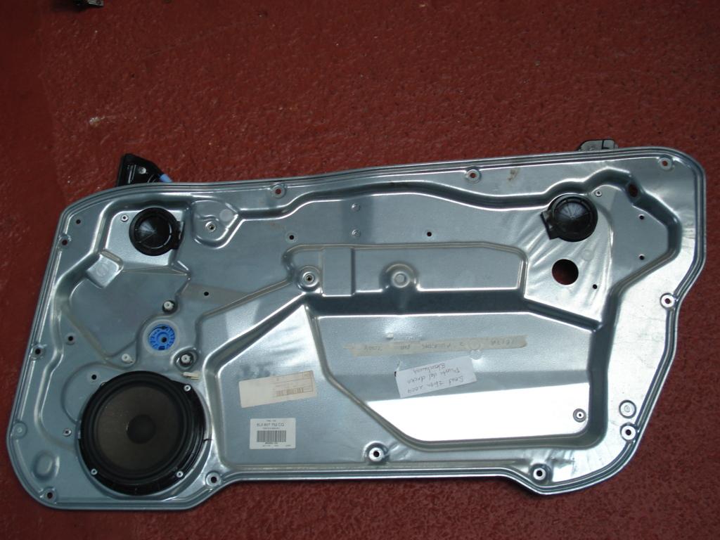 SOPORTE ELEVALUNAS DEL DER