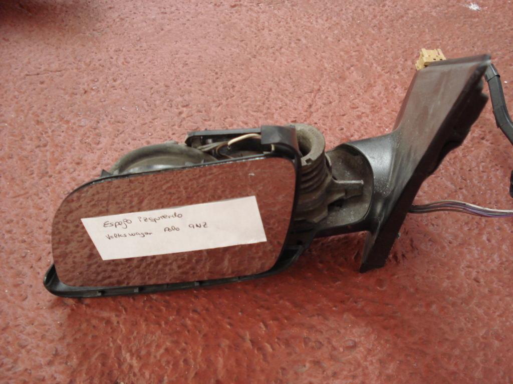 ESPEJO IZQUIERDO
