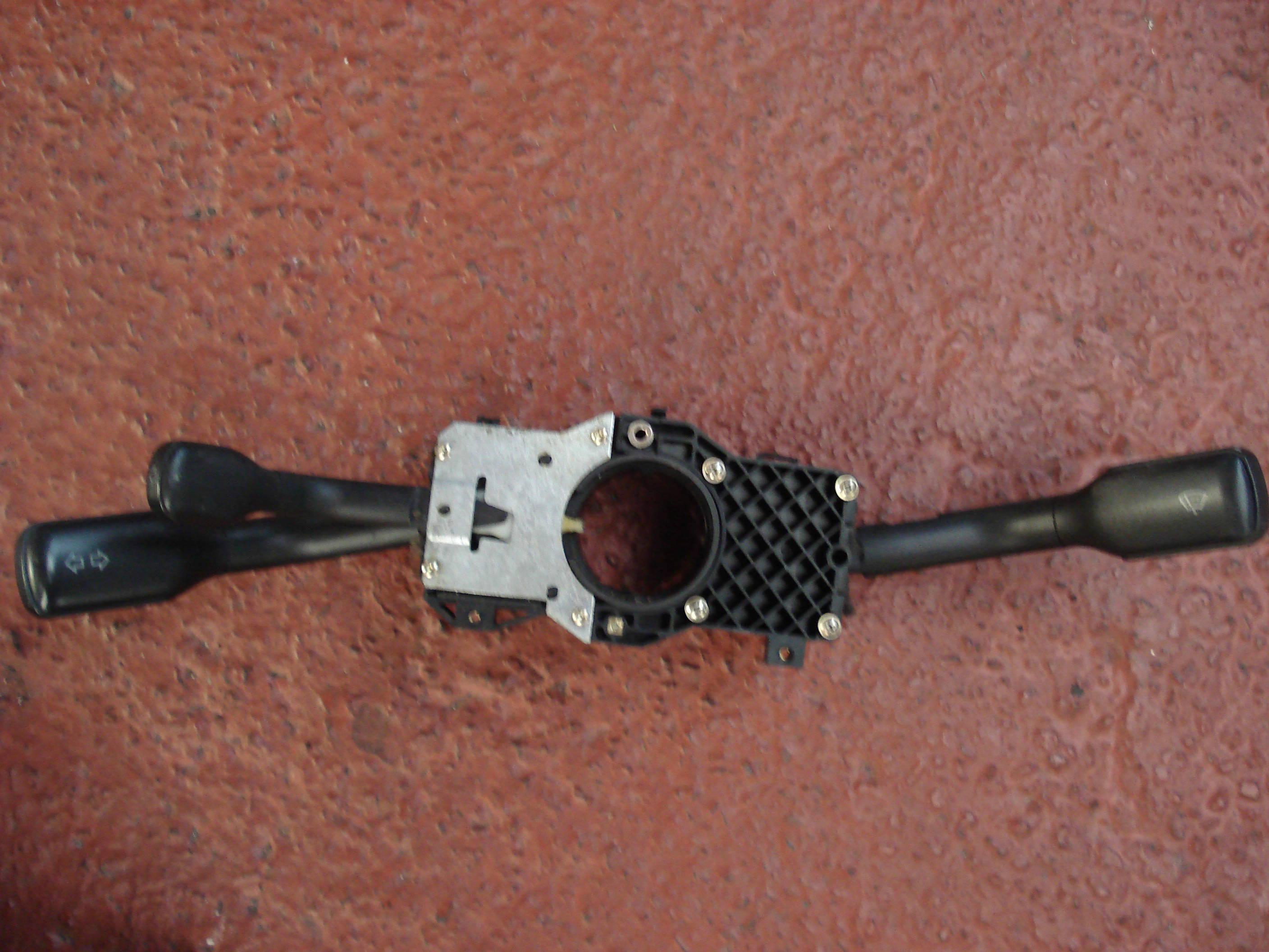 LLAVE DE LUCES
