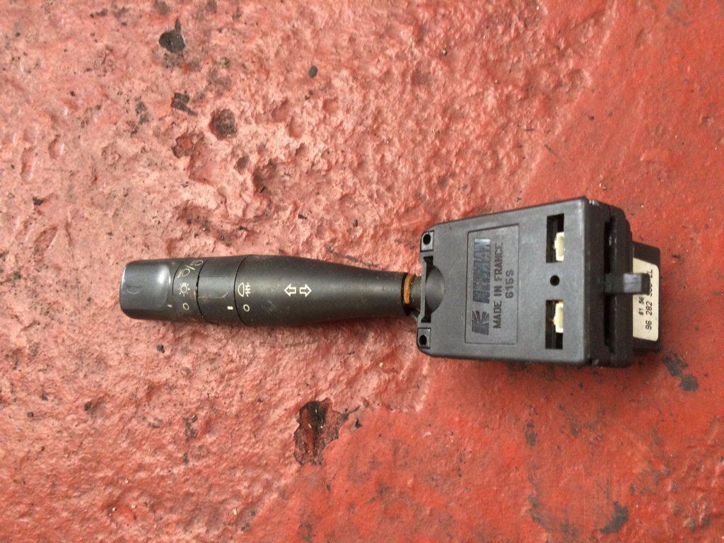 LLAVE LUCES
