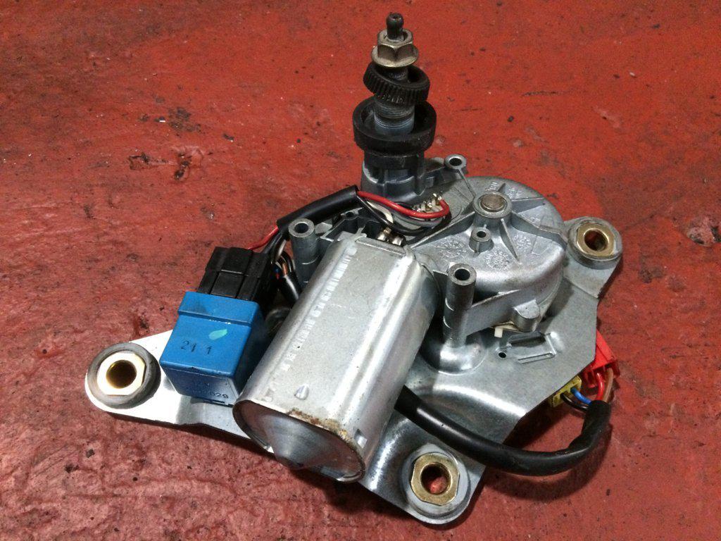 MOTOR LIMPIAPARABRISAS TR 