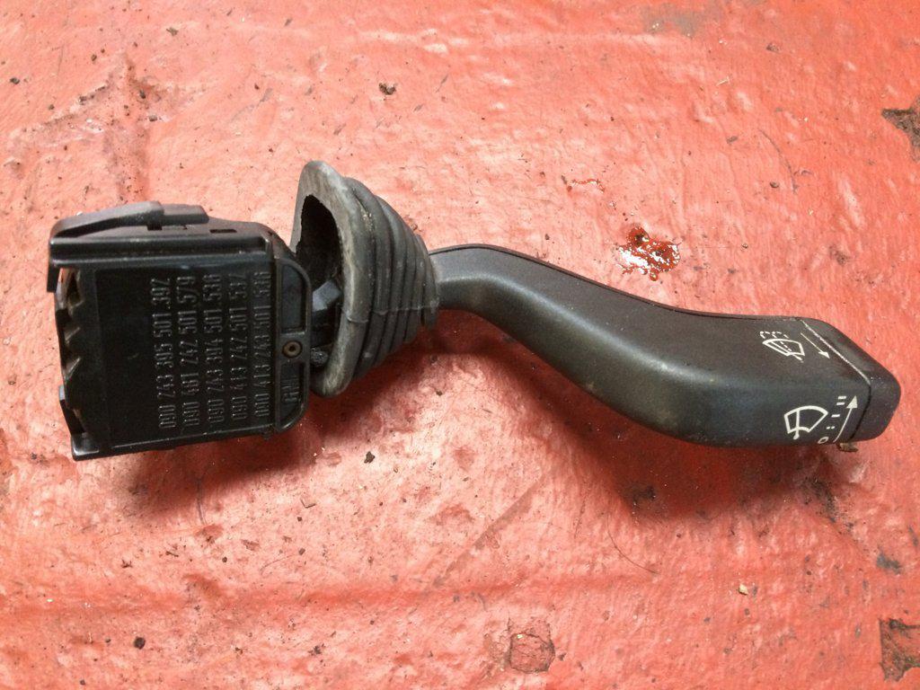 LLAVE DE LIMPIAPARABRISAS 