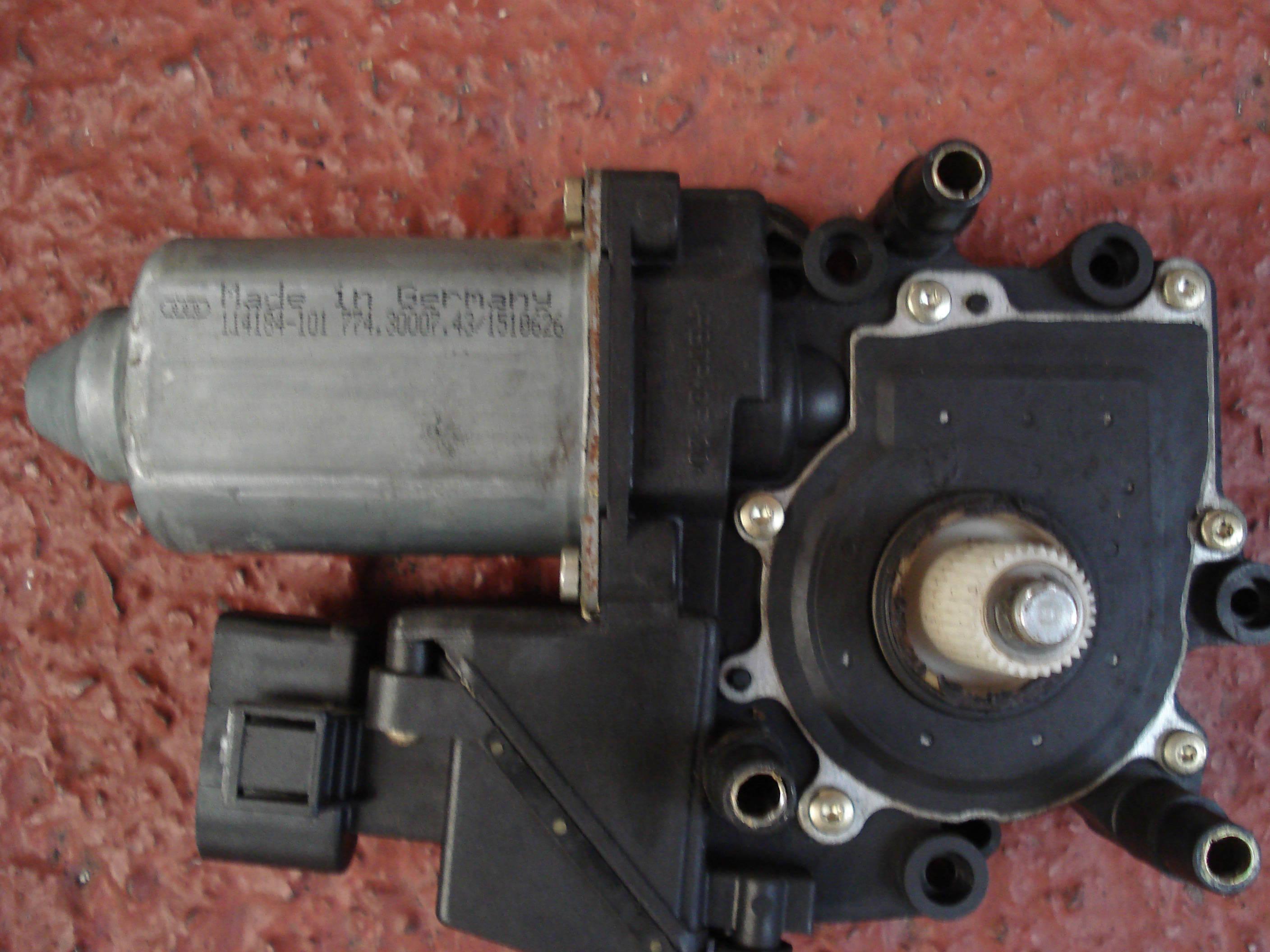 MOTOR DE ELEVALUNAS DL DR
