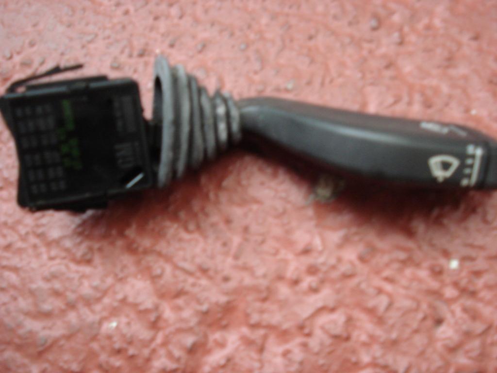 LLAVE DE LIMPIAS