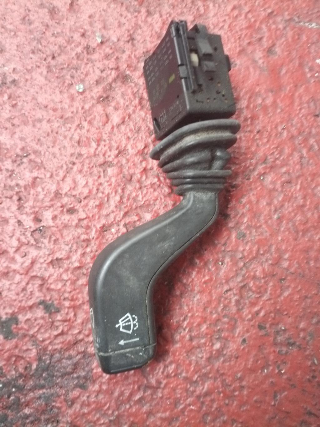 LLAVE LIMPIAPARABRISAS 