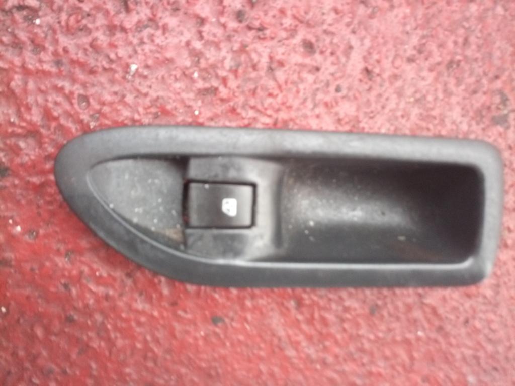 TECLA ELEVALUNAS IZDO