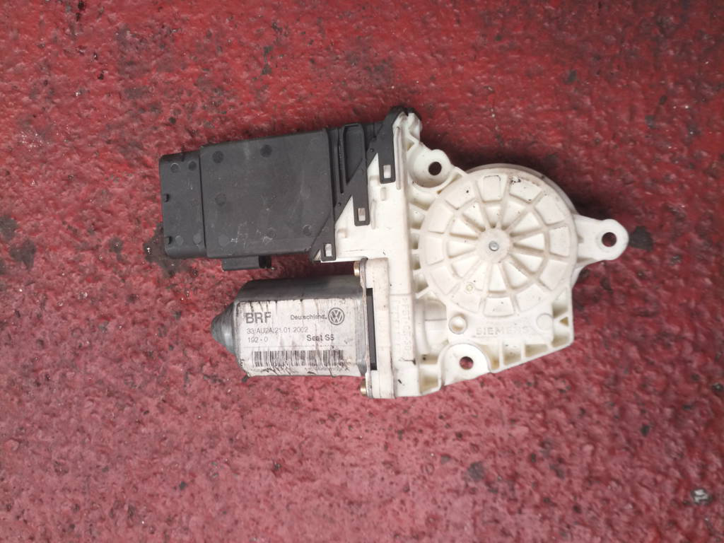  MOTOR ELEVALUNAS TR DCHO 