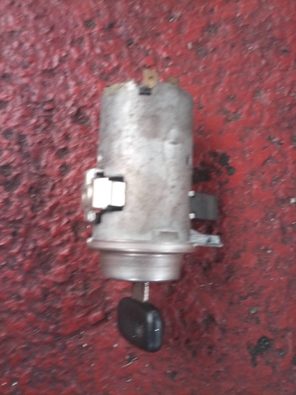 CLAUSOR+LLAVE
