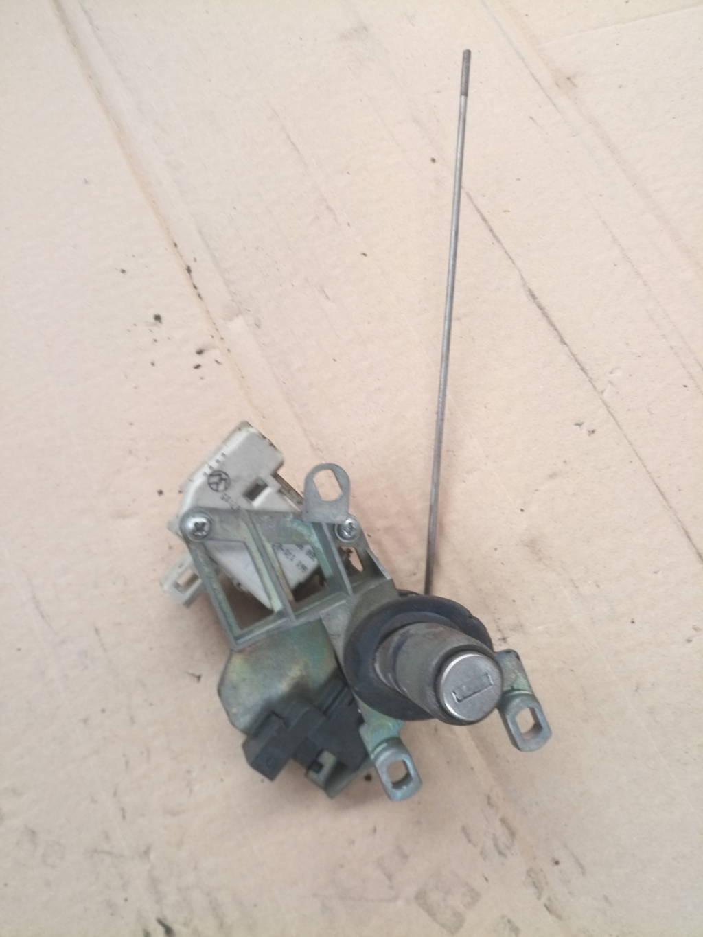 CERRADURA PORTON TR 