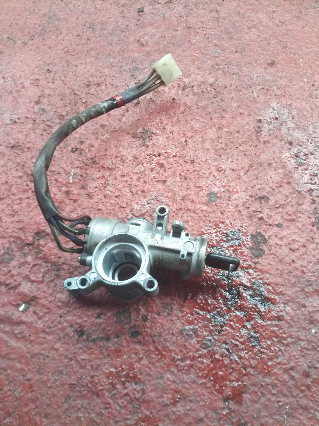 CLAUSOR+LLAVE