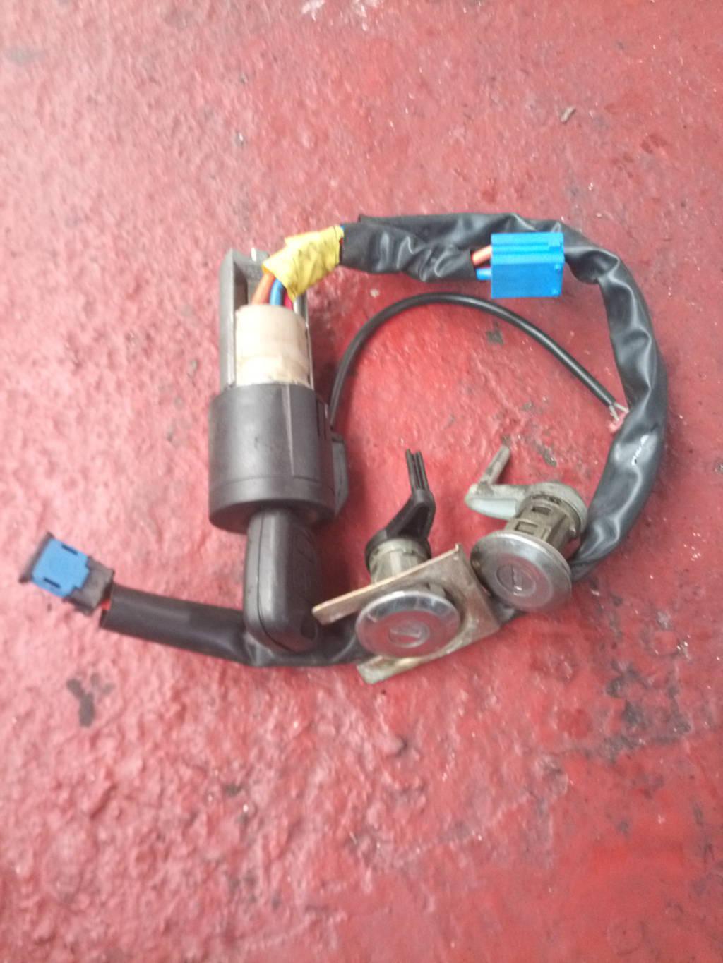 CLAUSOR LLAVE + BOMBINES 