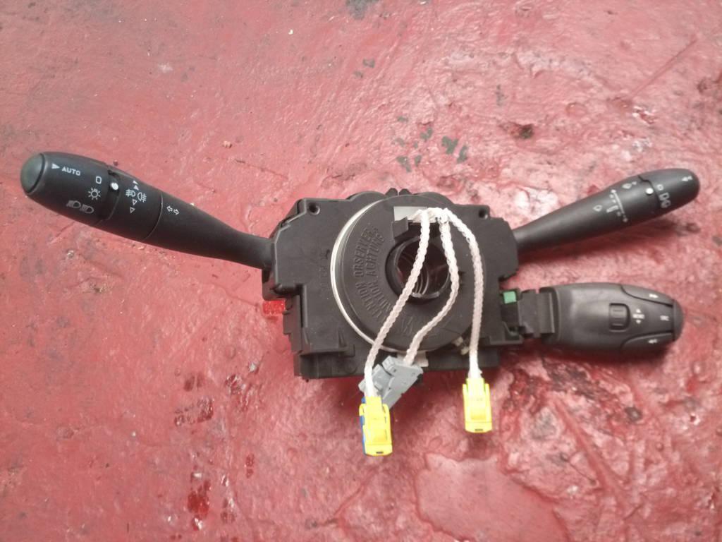 LLAVE LUCES CON SENSOR GIRO 