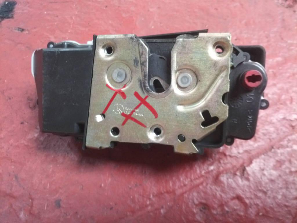 CERRADURA TR IZDA 