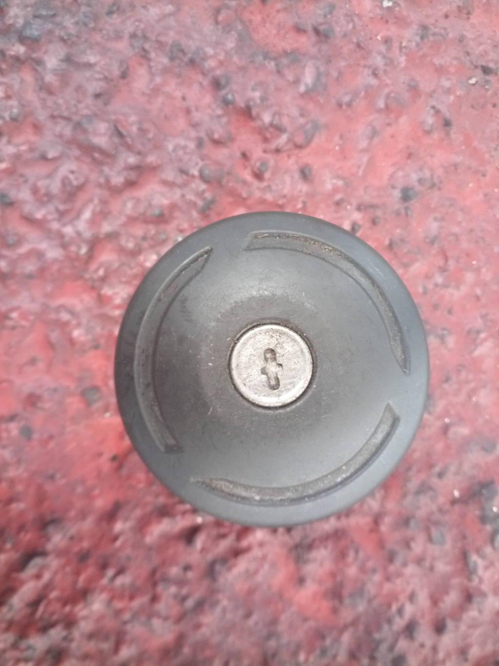 TAPA DEPOSITO GASOLINA 