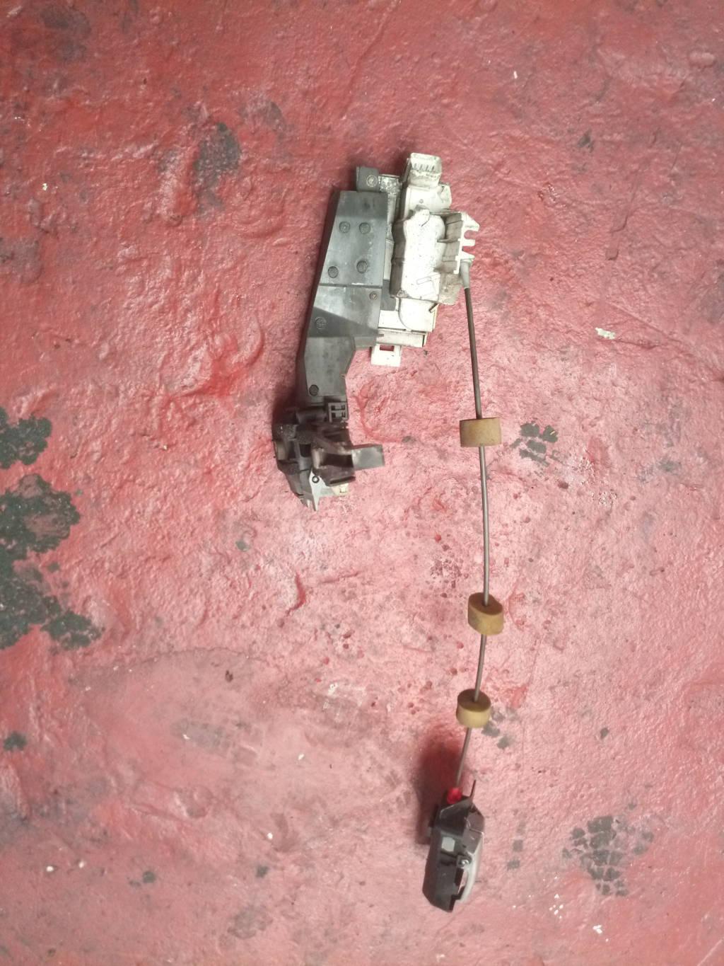 CERRADURA DL IZDA+MANETA INTERIOR