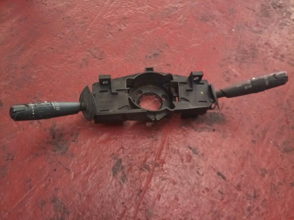 LLAVE LUCES Y LIMPIAPARABRISAS 