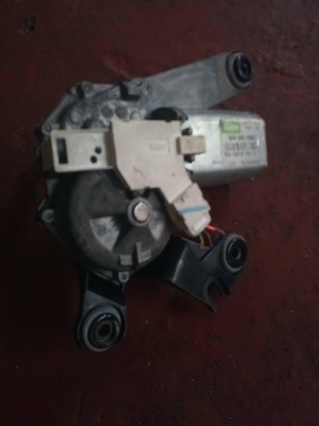 MOTOR LIMPIAPARABRISAS TR