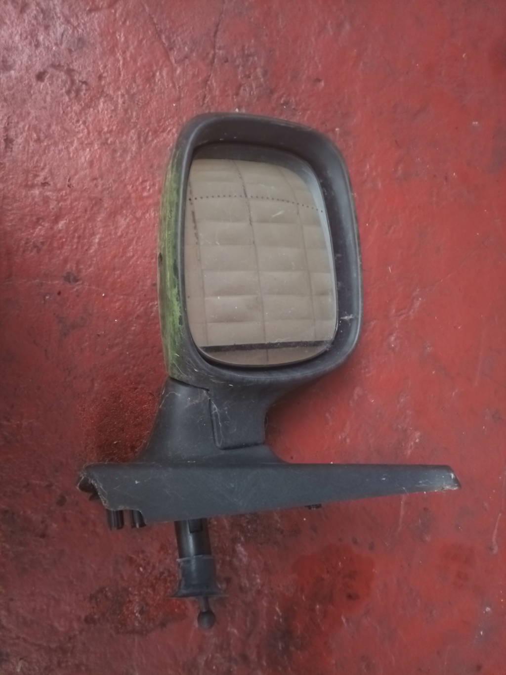 ESPEJO IZDO