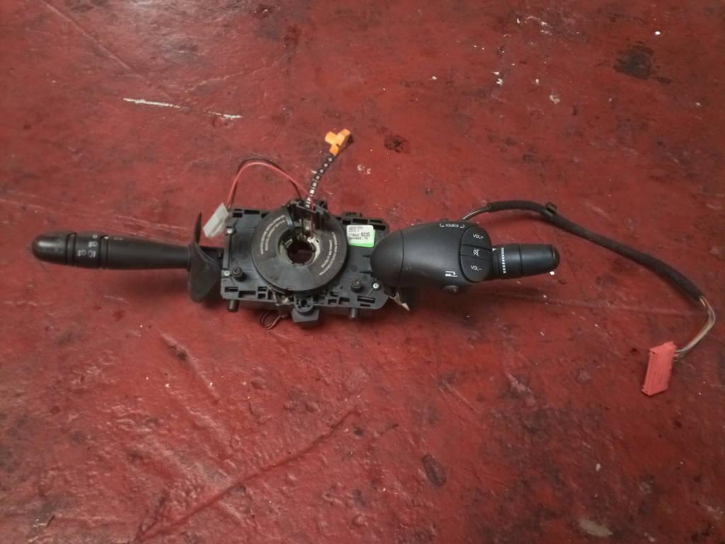 LLAVE LUCES CON ANILLO AIRBAG 