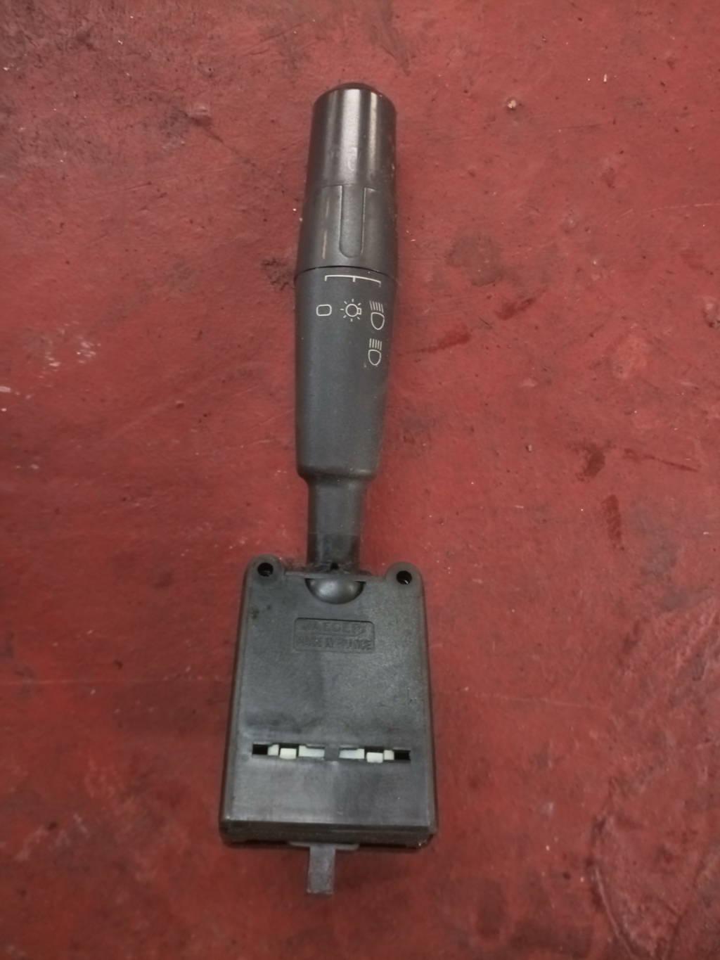 LLAVE INTERMITENTES