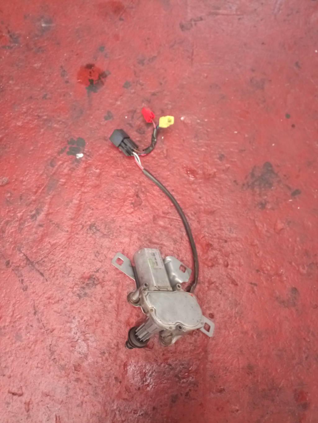 MOTOR LIMPIAPARABRISAS TR