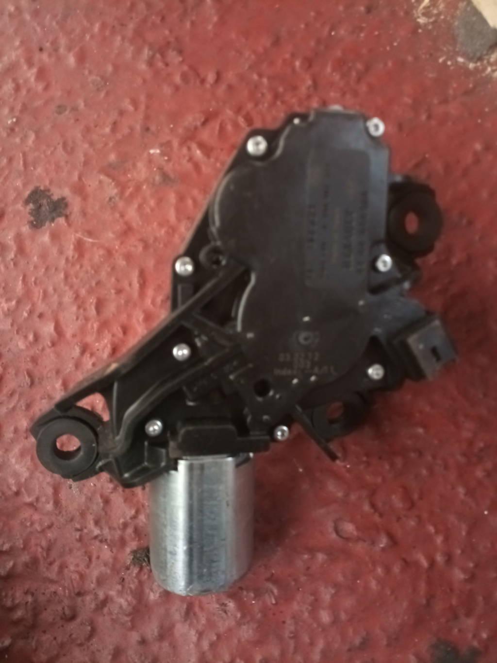 MOTOR LIMPIAPARABRISAS TR