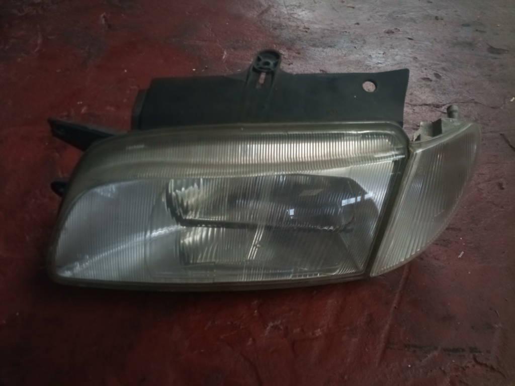 FARO DL IZDO+PILOTO INTERMITENTE