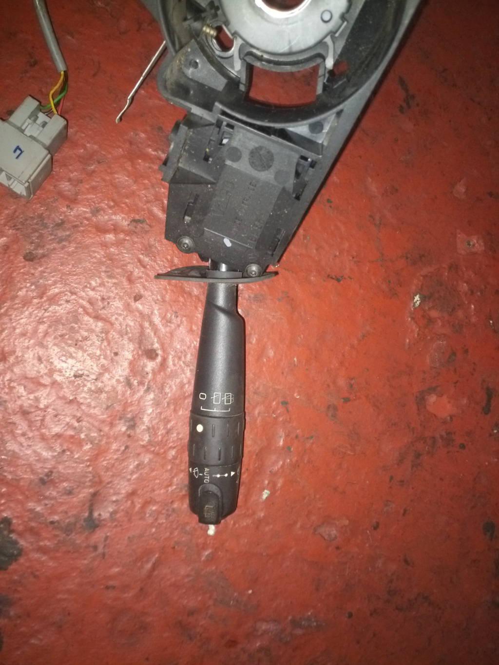 LLAVE LIMPIAPARABRISAS