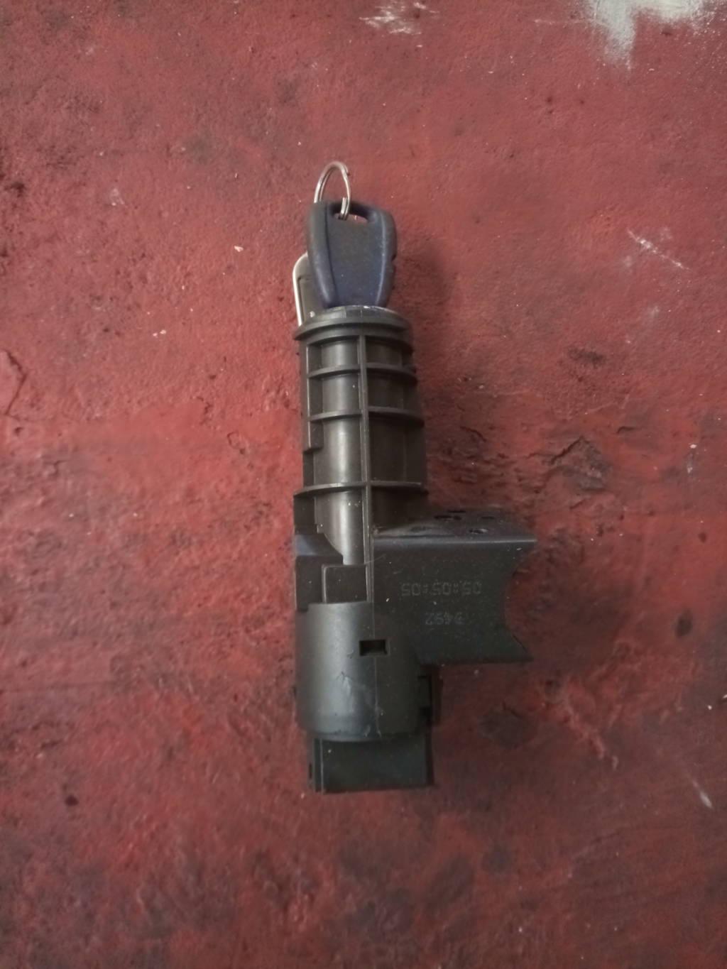 CLAUSOR+LLAVE 