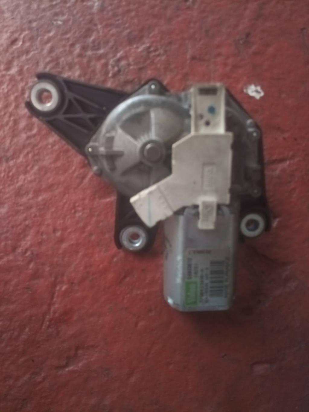 MOTOR LIMPIAPARABRISAS TR 