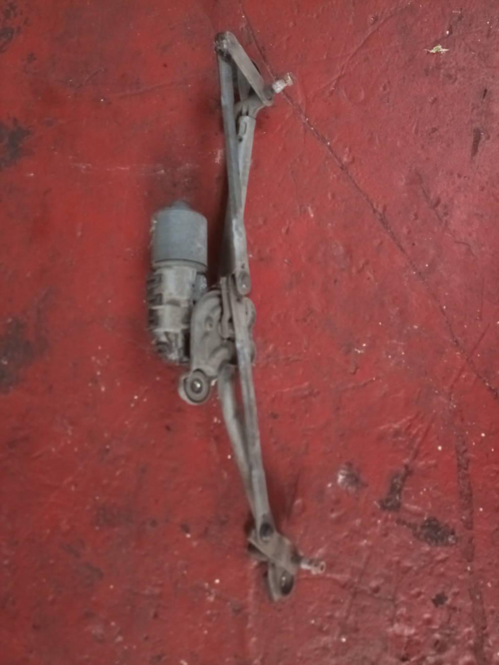 MOTOR LIMPIAPARABRISAS DL 