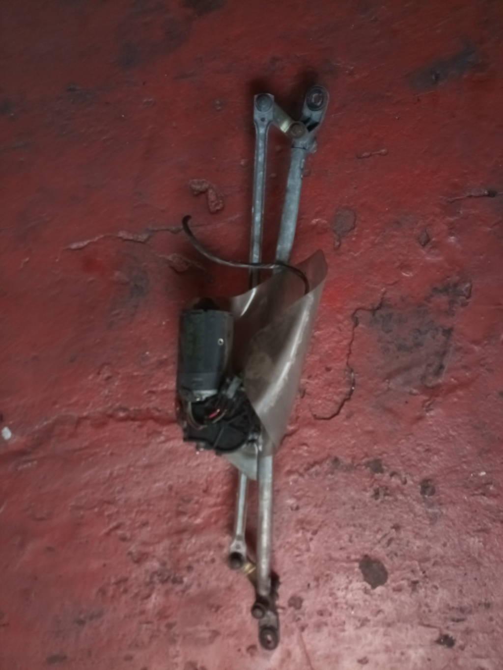 MOTOR LIMPIAPARABRISAS DL