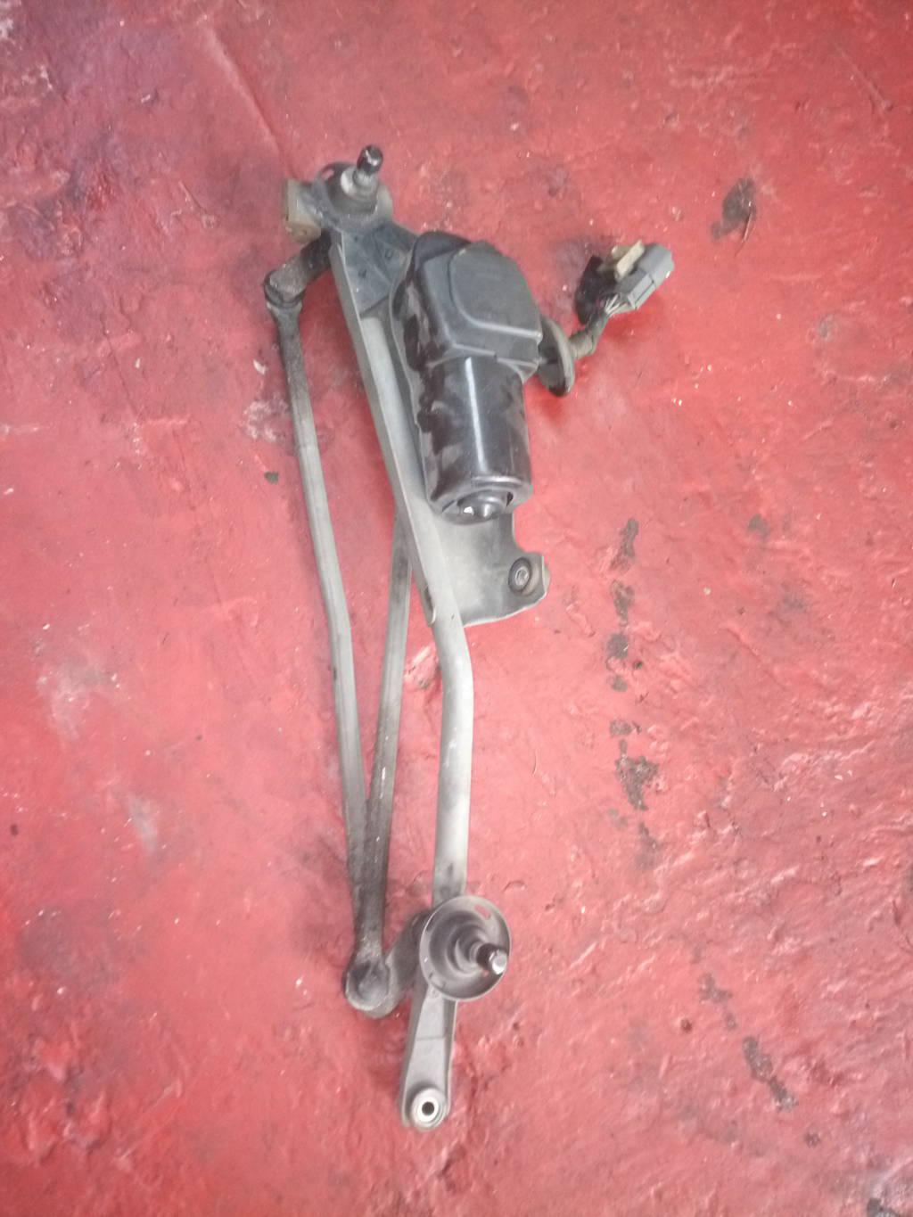 MOTOR LIMPIAPARABRISAS DL 