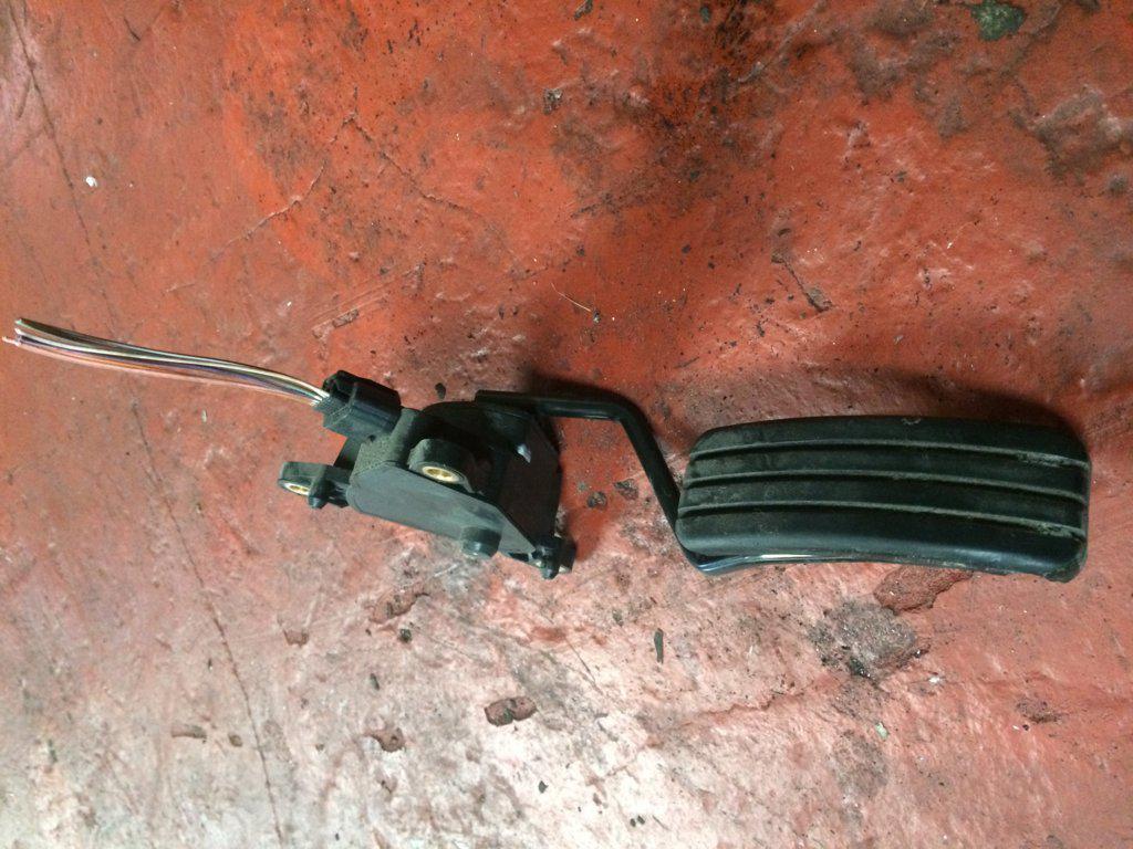 PEDAL ACELERADOR ELECTRONICO 