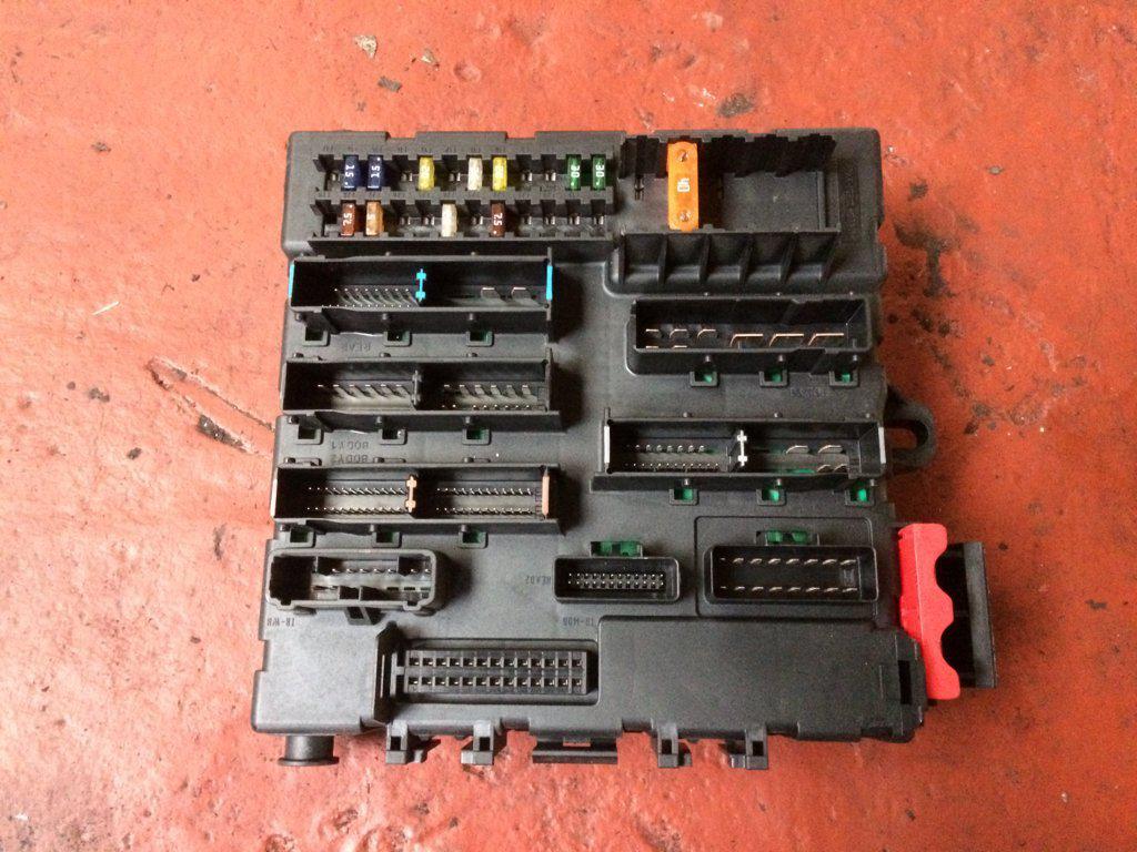 CAJA RELES