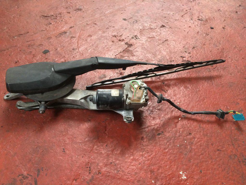MOTOR LIMPIAPARABRISAS DL 