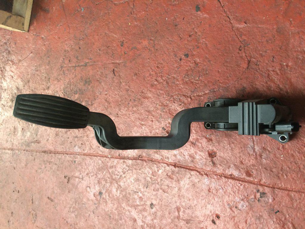 POTENCIOMETRO PEDAL 