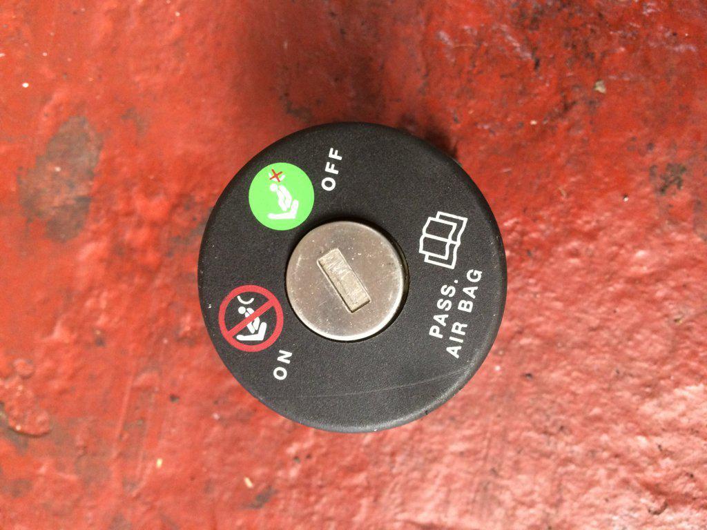 TECLA DESCONEXION AIRBAG 