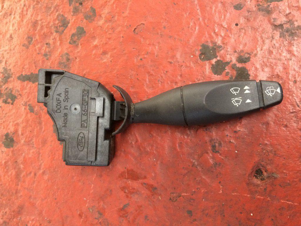 LLAVE LIMPIAPARABRISAS 