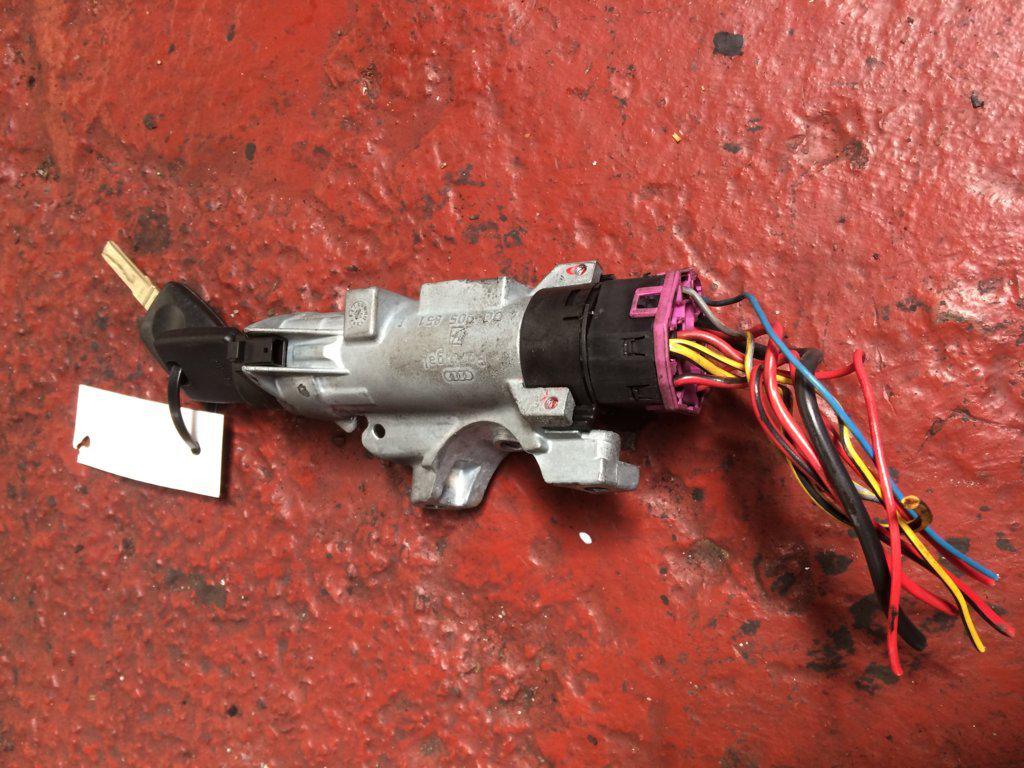 CLAUSOR+LLAVE 