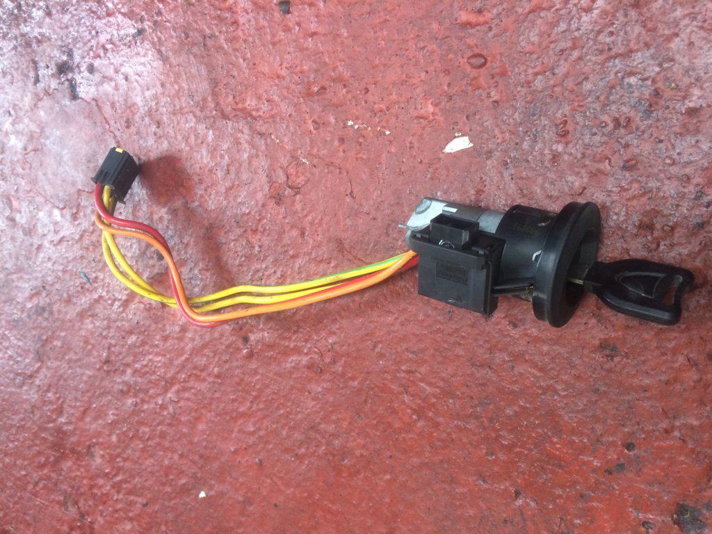  CLAUSOR+LLAVE 