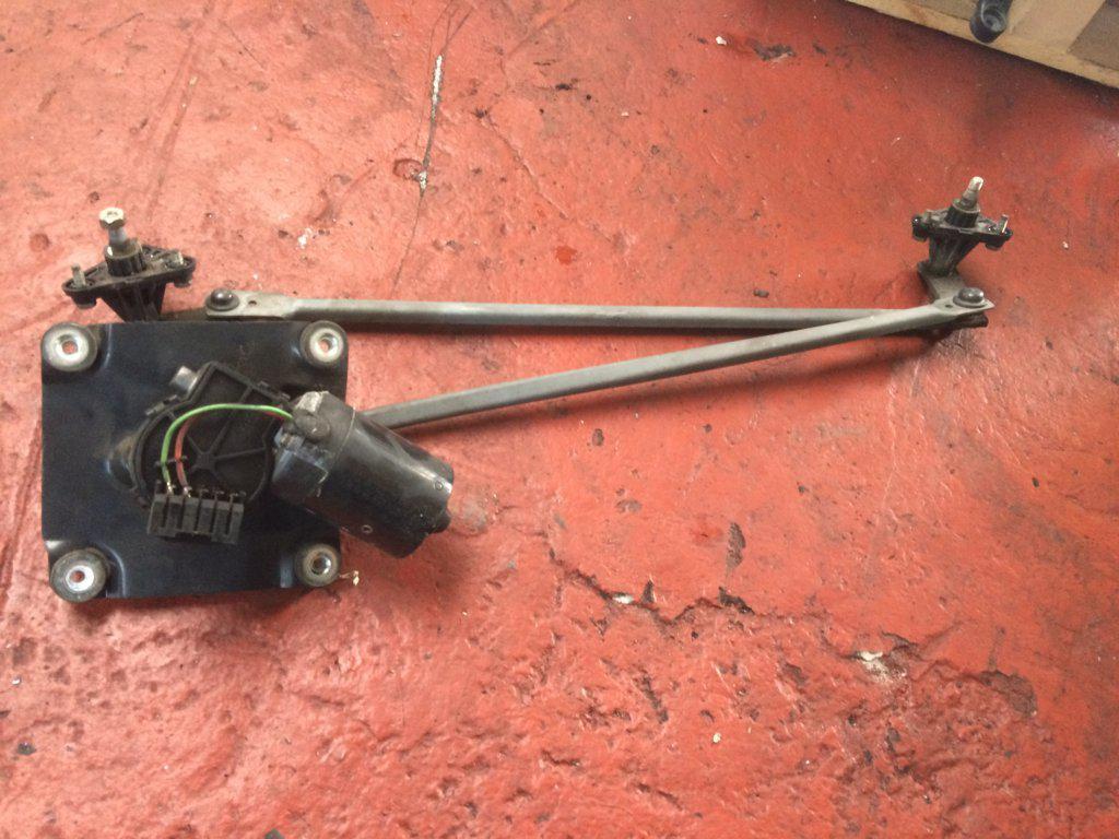 MOTOR LIMPIAPARABRISAS DL