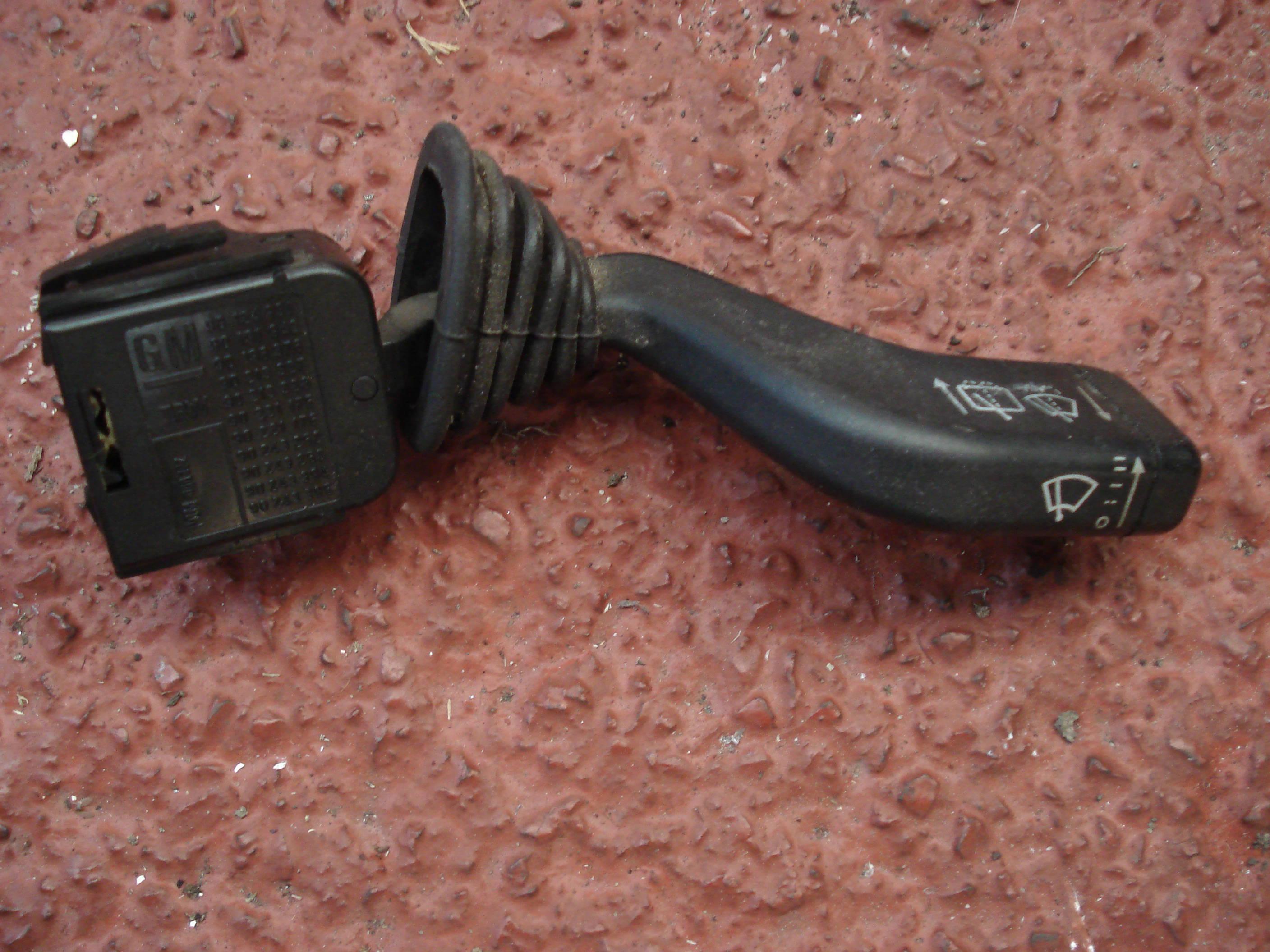 LLAVE DE LIMPIAS