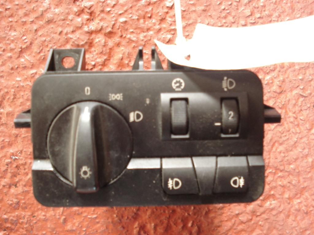 LLAVE DE LUCES
