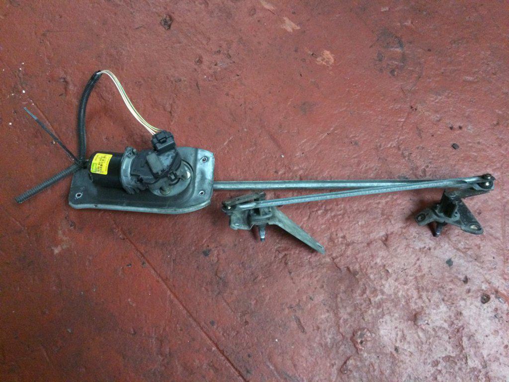 MOTOR LIMPIAPARABRISAS DL 
